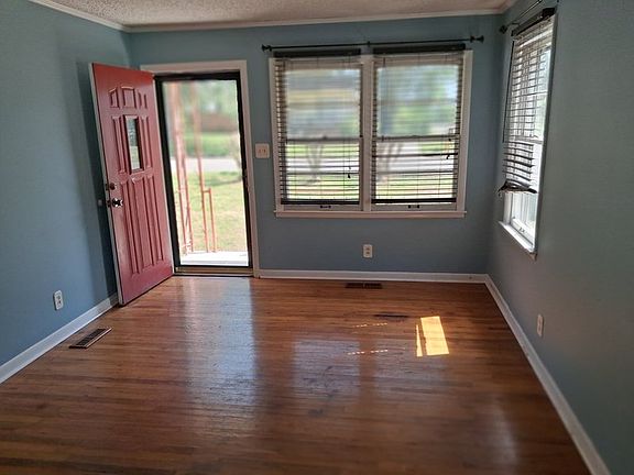 2nd image of 2612 Craft Ave NW