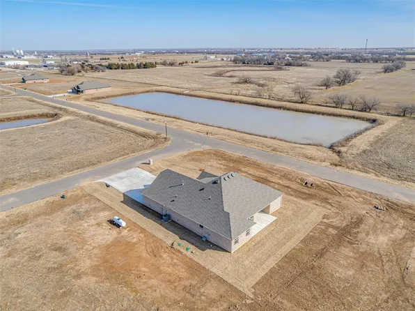 8696 Kayce St, El Reno, OK 73036