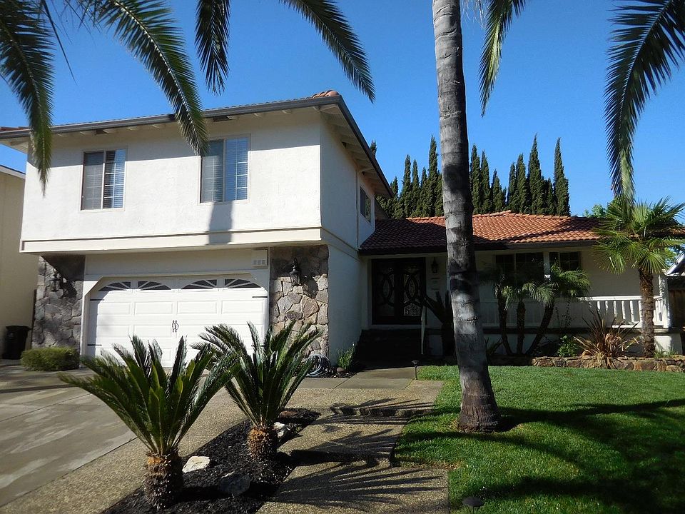 1st image of 943 Maclay Dr