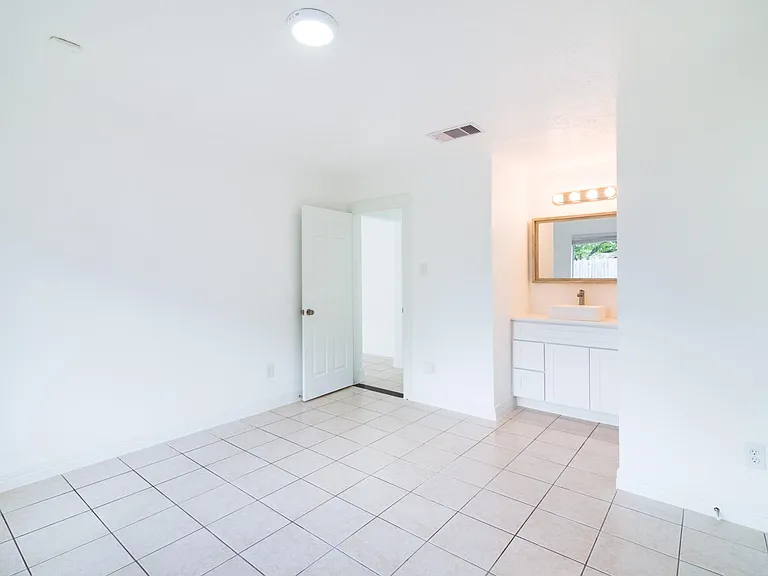 8602 Rockmont Ct — Photo 14