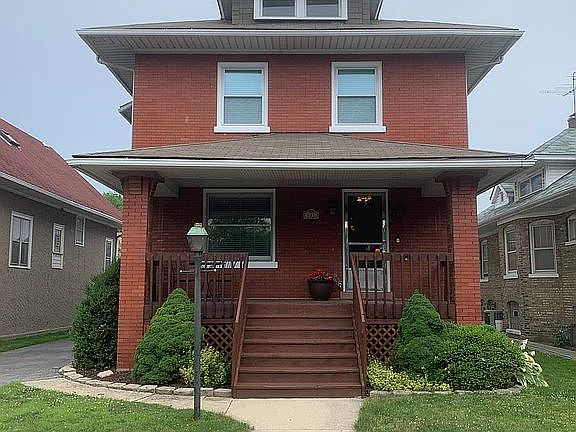 3rd image of 611 Circle Ave