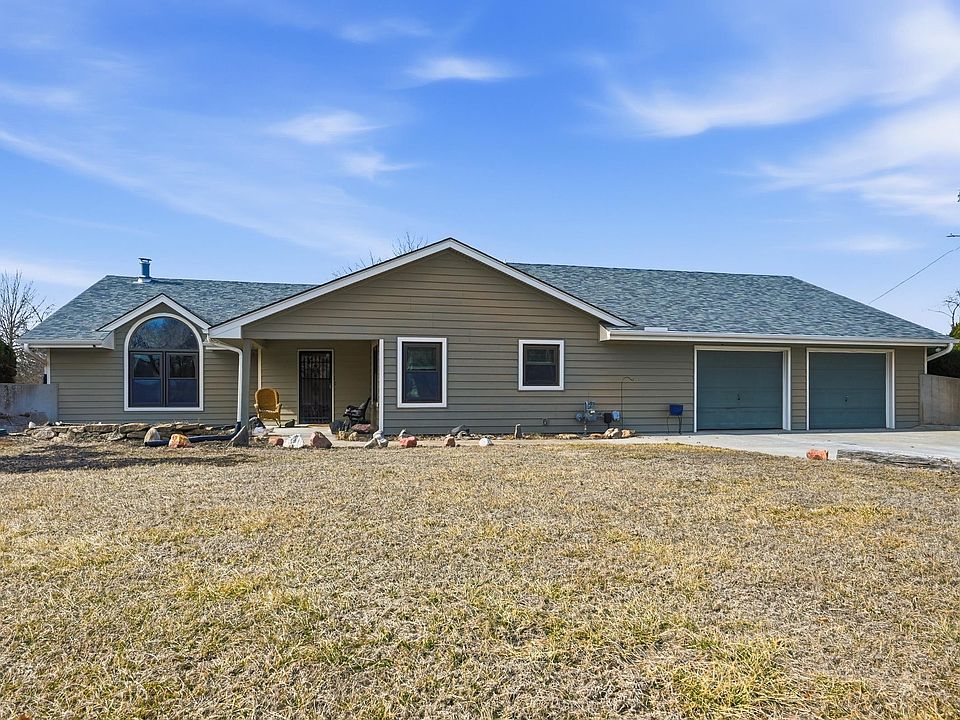 1st image of 4439 NE Meriden Rd