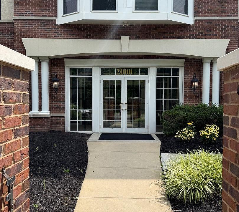 1st image of 2023 Crescent Way