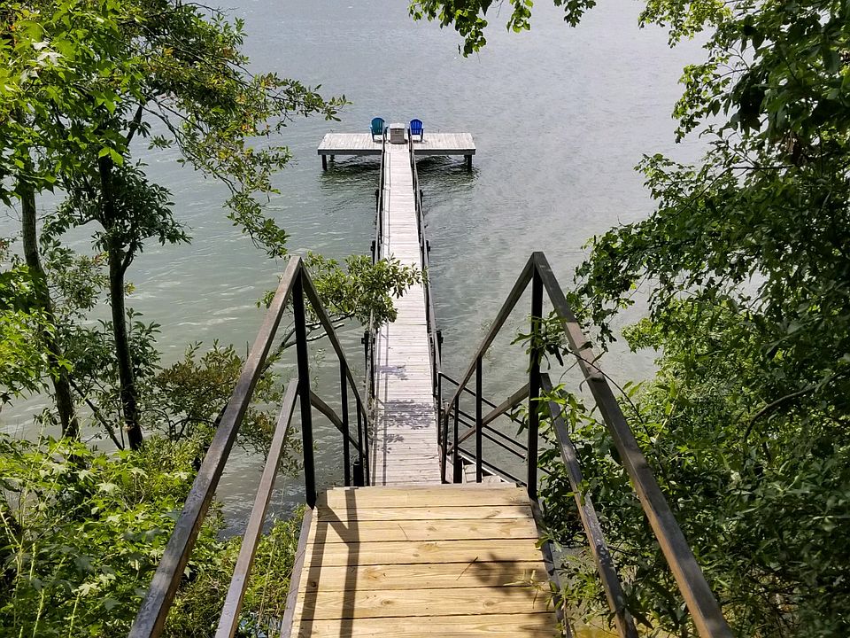Deep Water Dock