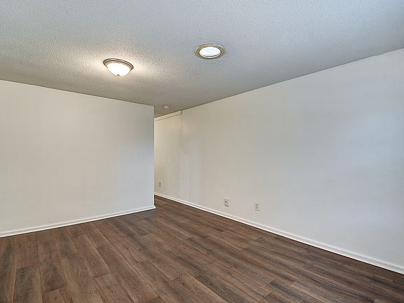 4th image of 11420 McDowell Dr