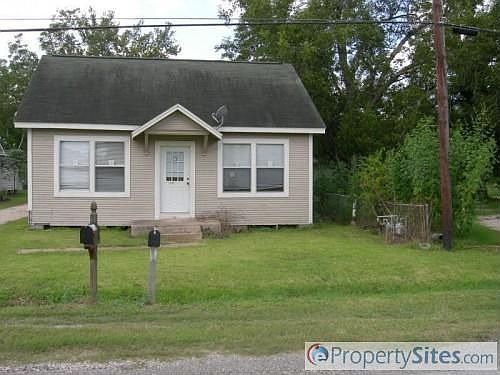 2nd image of 2708 Avenue G