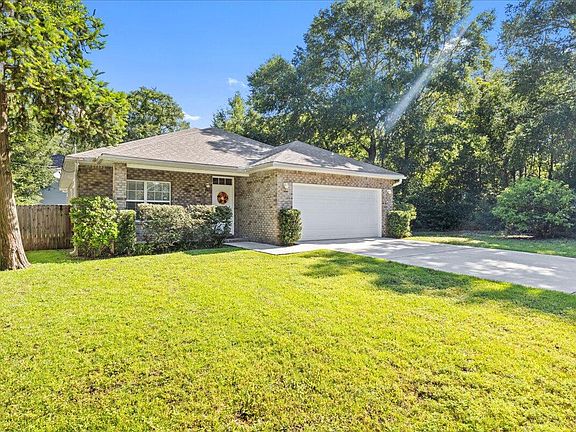 2nd image of 616 Powell Dr