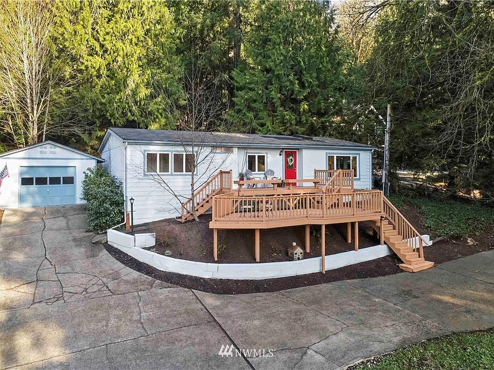 1st image of 3844 E Ames Lake Dr NE