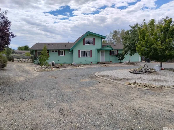 1579 Downs Dr, Minden, NV 89423