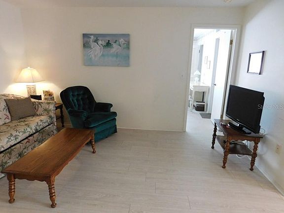 5th image of 700 W Venice Ave APT 106