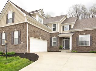 14203 Laura Vista Dr, Carmel, IN 46033