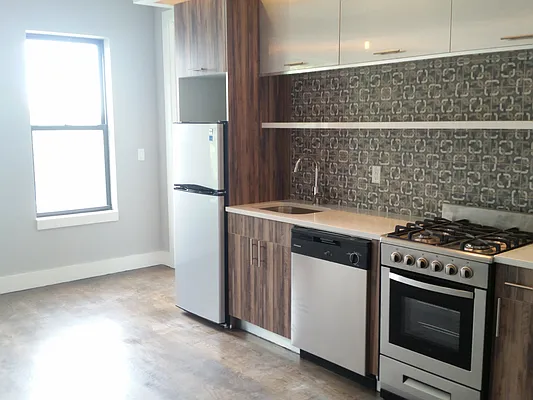 Rented by Evergreen Apartments BK | media 20