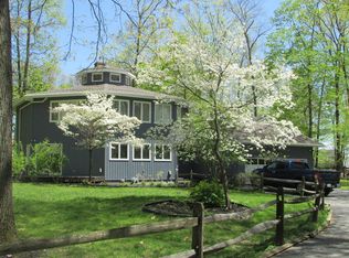 9 E Salem Rd, Fishkill, NY 12524