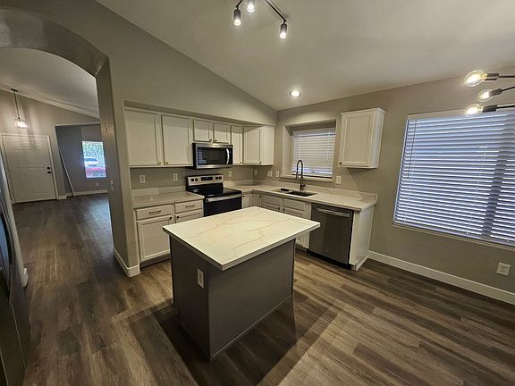 3rd image of 66 W Dexter Way