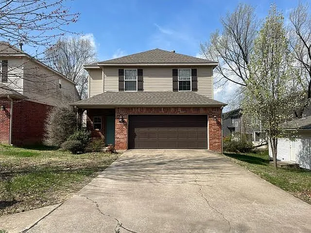 3 bed, 2.5 bath, 1600 sqft, $1,700 — Photo 1