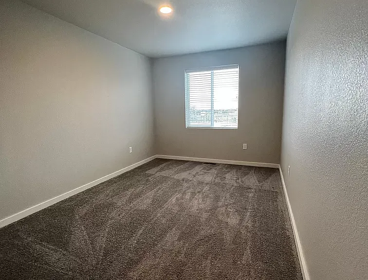 3655 Ronald Reagan Ave — Photo 41