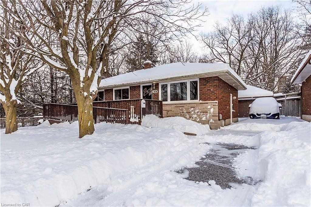 425 Henry St, Woodstock, ON N4S 1X2 Zillow