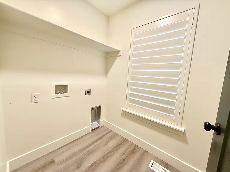 1348 E 900 S — Photo 11