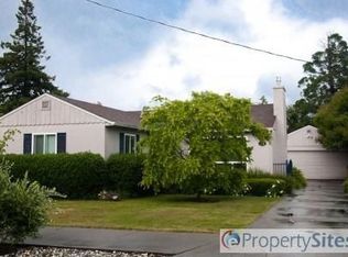 2552 Adrian St, Napa, CA 94558