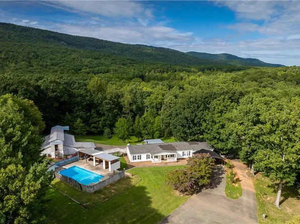 1165 Overby Rd, Walnut Cove, NC 27052