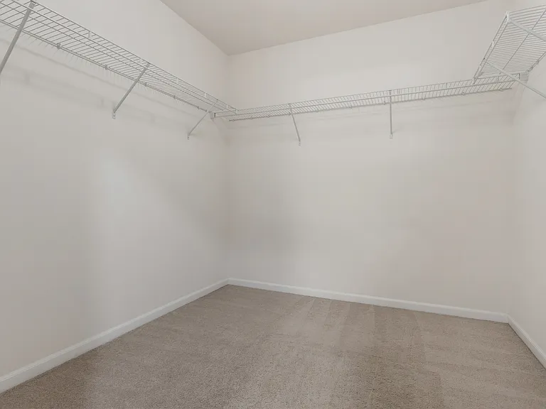 1022 Ravendale Ct — Photo 18