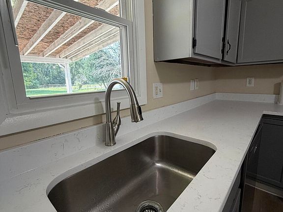 5th image of 7079 Lenburg Rd