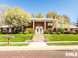 1313 W Daytona Dr, Peoria, IL