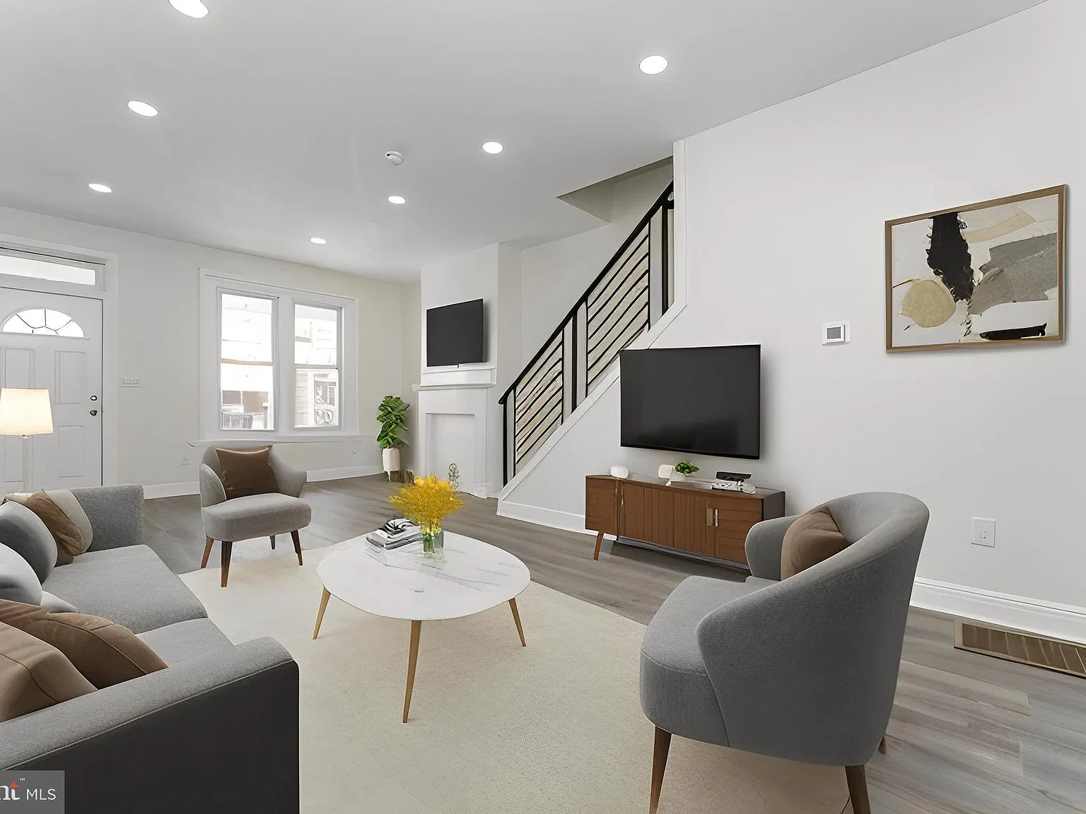 3 bed, 2.5 bath, 1260 sqft, $1,850 — Photo 3