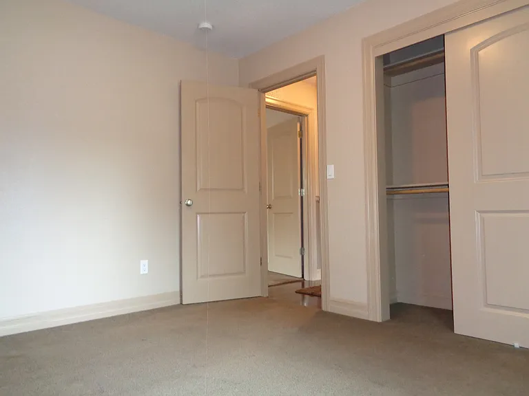 6439 Robin Hood St SE — Photo 25