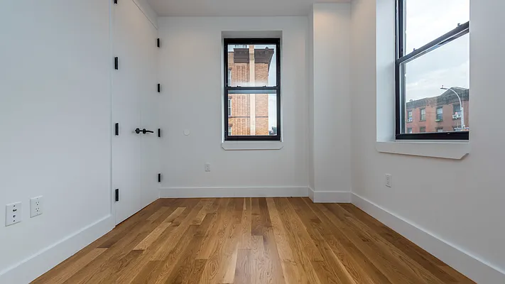 Rented by Nooklyn NYC LLC | media 13