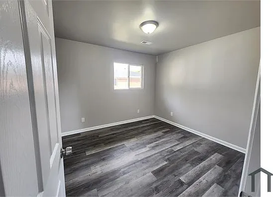 3902 N Grand Ave #3 — Photo 5