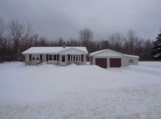 9304 Fisk Rd, Akron, NY 14001