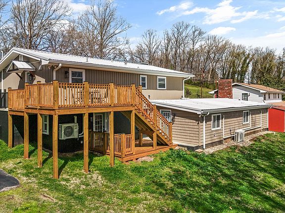 2nd image of 1704 S Forest Dr