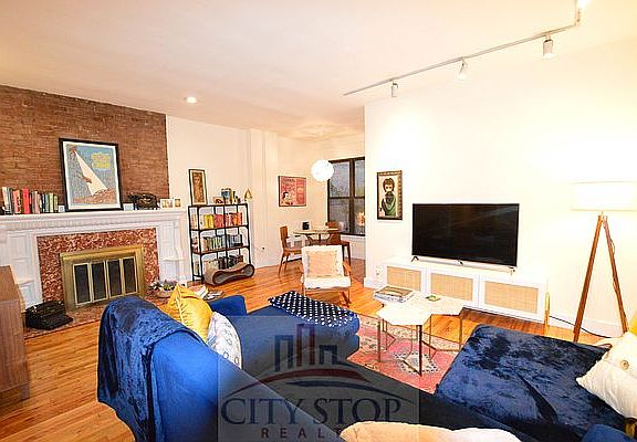 5th image of 55 W 74th St APT 1b