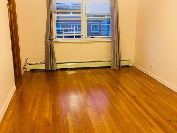 3rd image of 13213 60th Ave #3FL