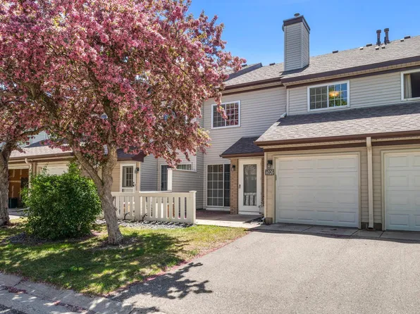 4026 Wilshire Cir #76, Shoreview, MN 55126