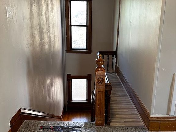 5th image of 401 S Grand Ave #2