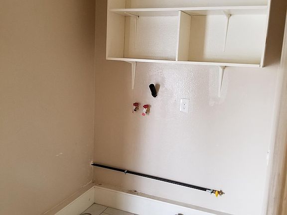 Washer and dryer connections. Please provide your own washer