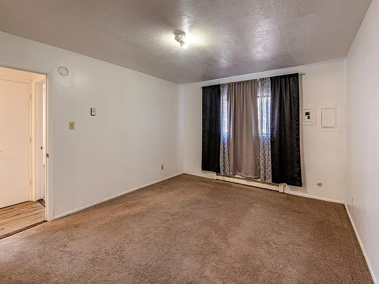 201 Burma Dr NE — Photo 29
