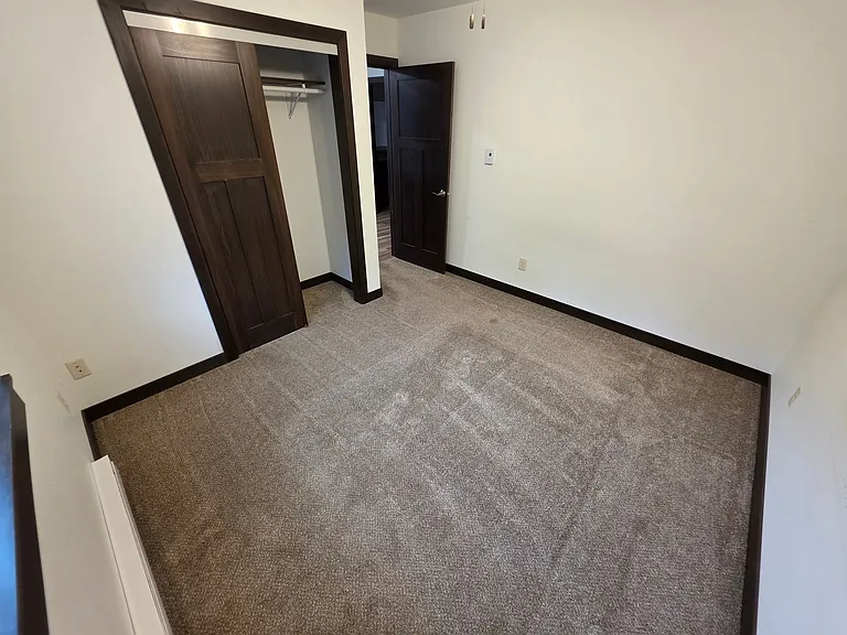 210 Holm Ave — Photo 6
