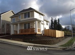 726 Lagrande Blvd, Puyallup, WA