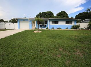 3724 Manatee Dr SE, Saint Petersburg, FL 33705