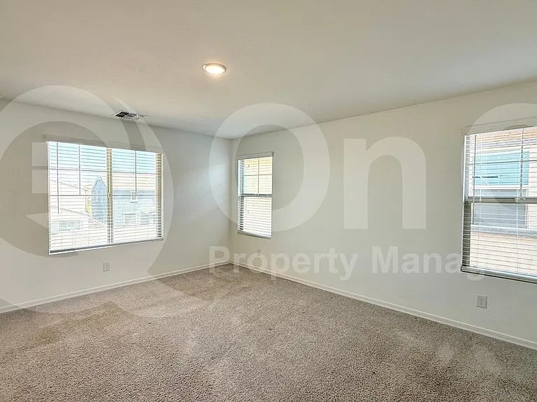 10838 W Marguerite Ave — Photo 9