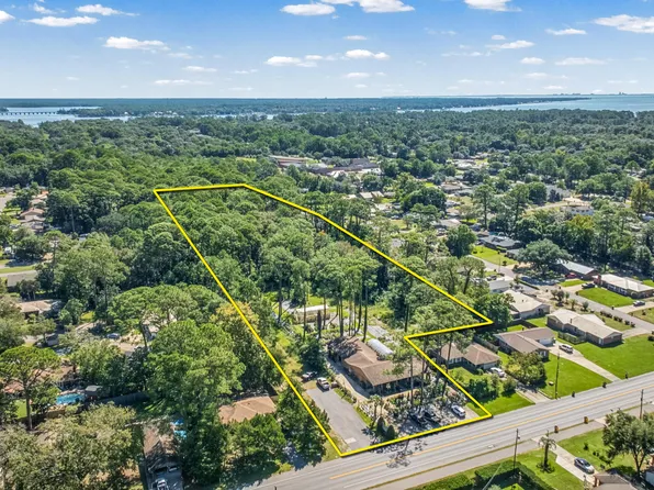 1405 Palm Blvd S, Niceville, FL 32578