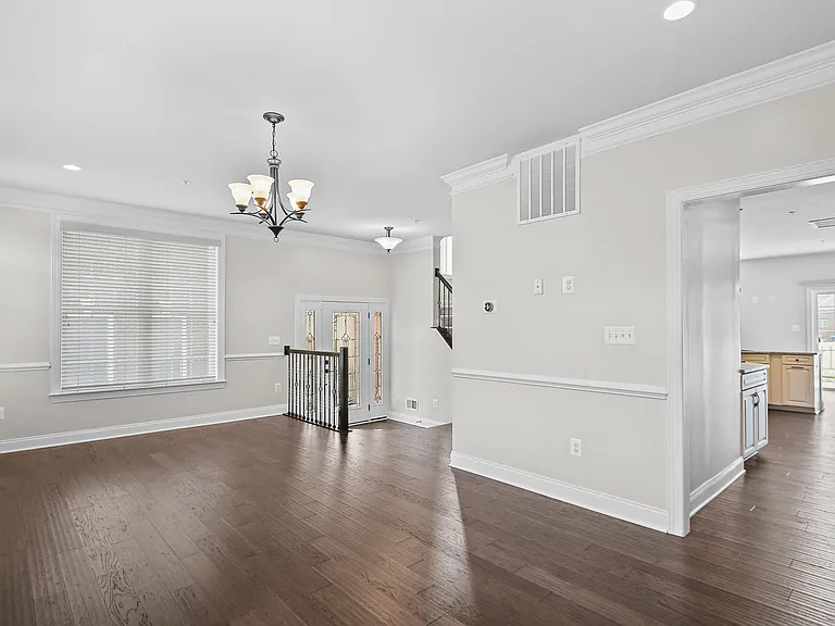 2542 Cherry Tree Rd — Photo 8