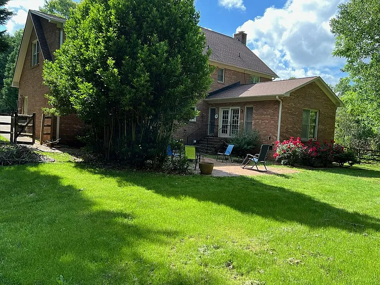 1444 Freedom Ct — Photo 46