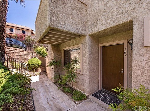3rd image of 189 Jeranios Ct