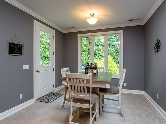 4th image of 3200 Danbury Ct