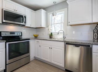 1 Pilgrim Rd, Marblehead, MA 01945