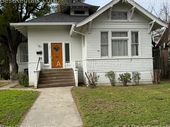 107 Hackberry Ave, Modesto, CA 95354